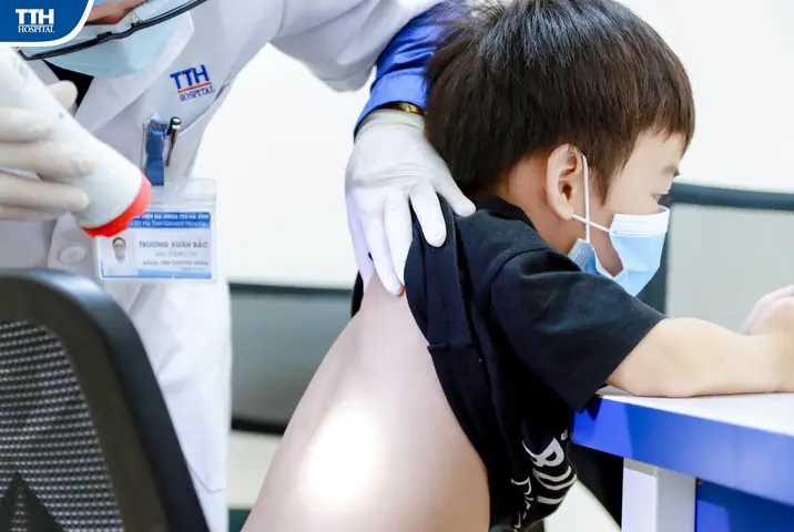 Top 10+ Bác Sĩ Da Liễu Khám Da Cho Bé Uy Tín Tại Hà Nội: Chọn Lựa Tốt Nhất