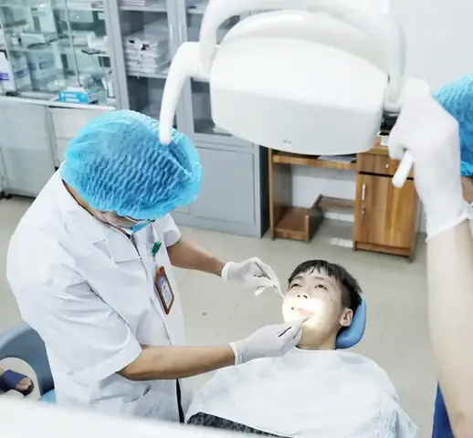 Bác Sĩ Khám Răng Cho Bé: Khi Nào Cần Đi & Địa Chỉ Uy Tín