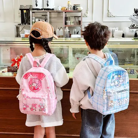 Balo Vải Cho Bé: Chọn Mẫu Đẹp, An Toàn Và Phù Hợp Độ Tuổi (1-5 Tuổi) Balo Vải Cho Bé: Chọn Mẫu Đẹp, An Toàn Và Phù Hợp Độ Tuổi (1-5 Tuổi)
