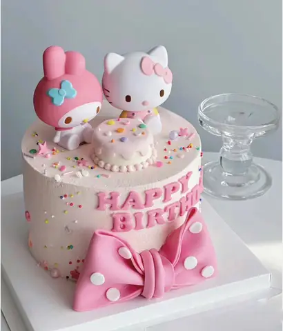 Bánh Sinh Nhật Hello Kitty Cho Bé Gái: Chọn Mẫu Đẹp, Dễ Thương & Ý Nghĩa Nhất