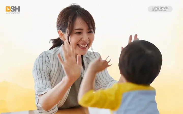 Bảo Hiểm Cho Bé Dưới 1 Tuổi: Cẩm Nang Chọn Lựa Và Quyền Lợi Cần Biết
