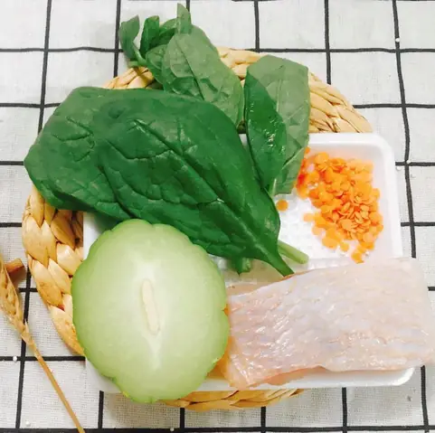 Bé Cho Cá Ăn: Hướng Dẫn Chi Tiết & Lời Khuyên Từ Chuyên Gia