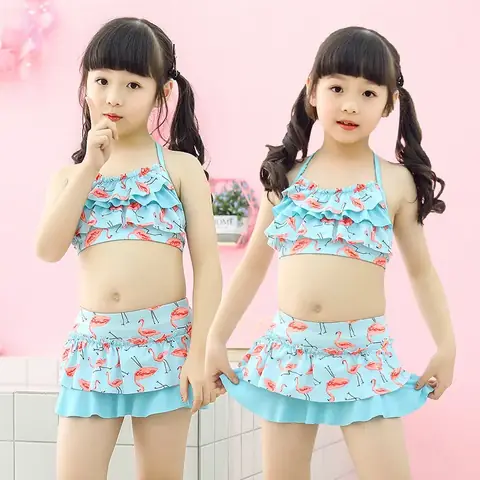 Bikini Đi Biển Cho Bé: Chọn Kiểu Dáng, Chất Liệu & Lưu Ý Quan Trọng Bikini Đi Biển Cho Bé: Chọn Kiểu Dáng, Chất Liệu & Lưu Ý Quan Trọng