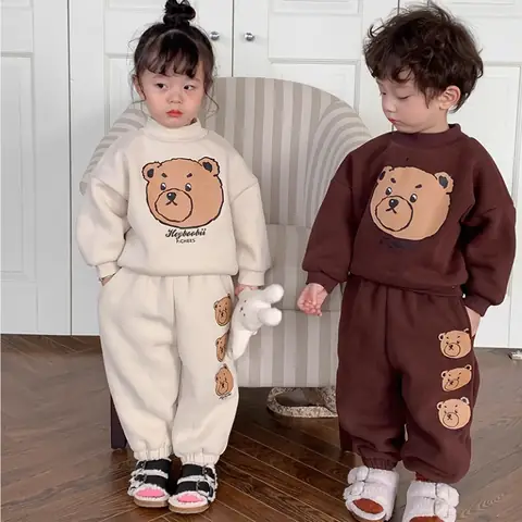 Top Mẫu Bộ Đồ Nỉ Ấm Áp Cho Bé Trai & Bé Gái: Chọn Lựa Thông Minh Mùa Lạnh