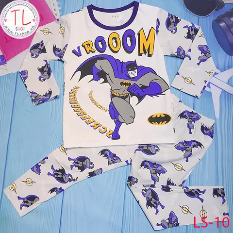 Bộ Quần Áo Batman Cho Bé Trai: Chọn Đồ Hóa Trang Siêu Nhân Bé Yêu Thích