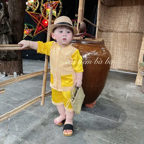 Bộ Quần Áo Chú Cuội Cho Bé: Hóa Trang Trung Thu Ngộ Nghĩnh & Ấm Áp
