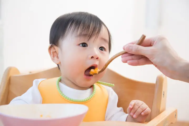 Các Giai Đoạn Ăn Dặm Cho Bé: Hướng Dẫn Chi Tiết Từ Chuyên Gia Các Giai Đoạn Ăn Dặm Cho Bé: Hướng Dẫn Chi Tiết Từ Chuyên Gia