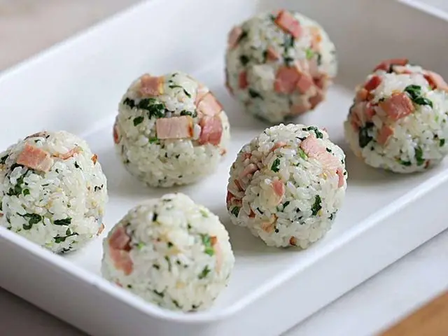 Thực Đơn Cho Bé 2 Tuổi: 25+ Món Ngon, Đủ Dinh Dưỡng Giúp Bé Ăn Ngon Tăng Cân