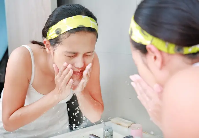 Cách Chăm Sóc Da Cho Bé Gái: Hướng Dẫn Chi Tiết Từ Sơ Sinh Đến Tuổi Dậy Thì Cách Chăm Sóc Da Cho Bé Gái: Hướng Dẫn Chi Tiết Từ Sơ Sinh Đến Tuổi Dậy Thì