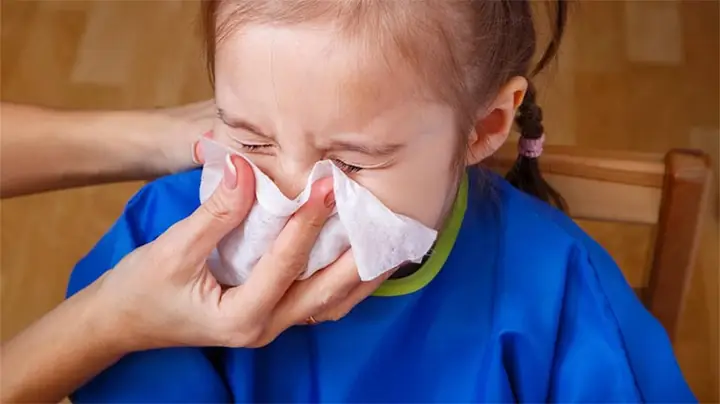 Cách Chữa Cảm Sổ Mũi Cho Bé An Toàn & Hiệu Quả Tại Nhà Theo Y Khoa & Dân Gian