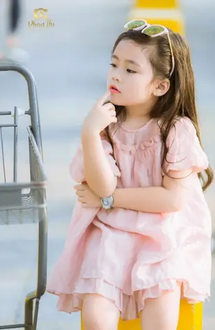 Bí Quyết Chụp Ảnh Đẹp Tự Nhiên Cho Bé Gái: Hướng Dẫn Từ A-Z Bí Quyết Chụp Ảnh Đẹp Tự Nhiên Cho Bé Gái: Hướng Dẫn Từ A-Z