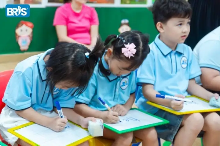 10+ Cách Dạy Tiếng Anh Cho Bé 3 Tuổi Tại Nhà Hiệu Quả Nhất 2027