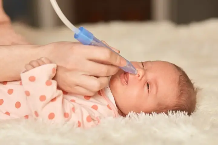 Hướng Dẫn Chi Tiết Cách Hút Đờm Cho Bé An Toàn Và Hiệu Quả Tại Nhà