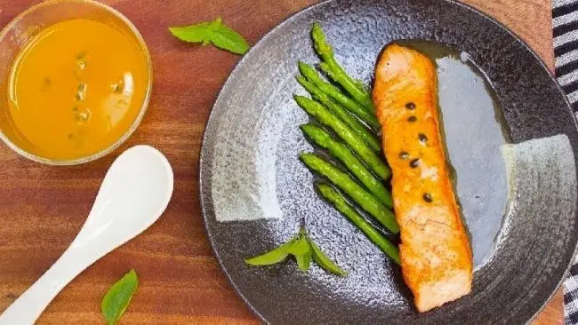 Hướng Dẫn Chi Tiết Cách Làm Cá Hồi Áp Chảo Cho Bé Thơm Ngon, Dinh Dưỡng Hướng Dẫn Chi Tiết Cách Làm Cá Hồi Áp Chảo Cho Bé Thơm Ngon, Dinh Dưỡng