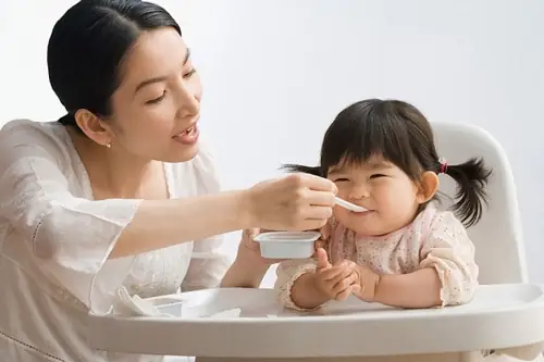 Cách Làm Sữa Chua Từ Sữa Mẹ Cho Bé: Công Thức Đơn Giản & Lợi Ích Bổ Dưỡng Cách Làm Sữa Chua Từ Sữa Mẹ Cho Bé: Công Thức Đơn Giản & Lợi Ích Bổ Dưỡng