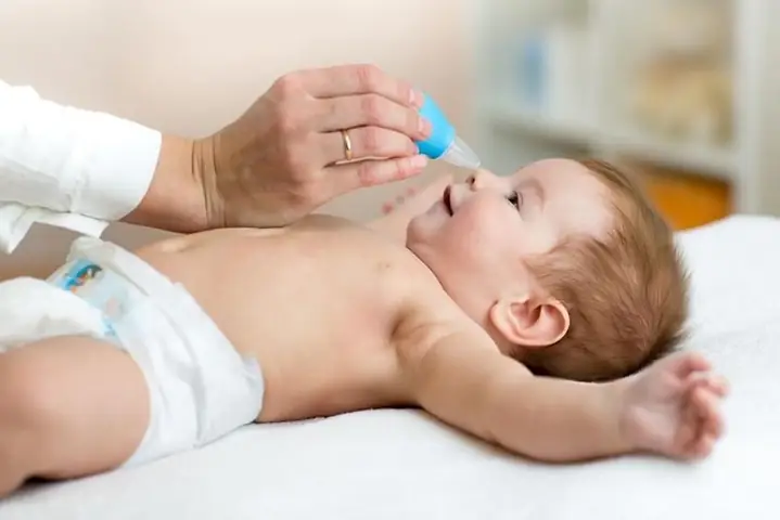 Hướng Dẫn Chi Tiết Cách Nhỏ Mũi Cho Bé An Toàn, Đúng Cách Và Hiệu Quả