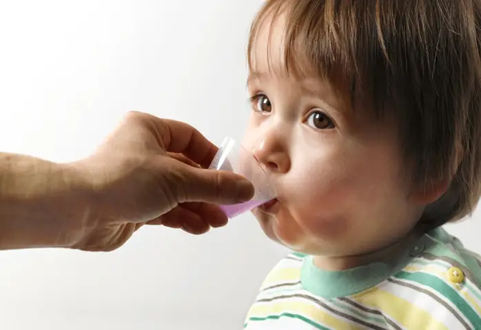 Cách Sử Dụng Thuốc Hạ Sốt Cho Bé An Toàn & Hiệu Quả Theo Cân Nặng