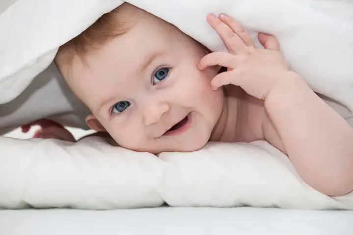 Vẽ Chân Mày Cho Bé Sơ Sinh Bằng Lá Trầu: Kinh Nghiệm Dân Gian Và Thực Hư