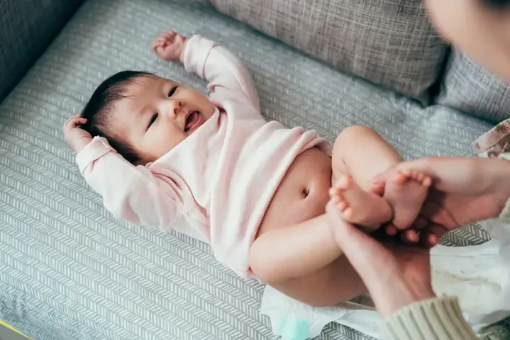 Cách Vệ Sinh Vùng Kín Cho Bé Sơ Sinh Gái An Toàn, Đúng Cách Cho Mẹ