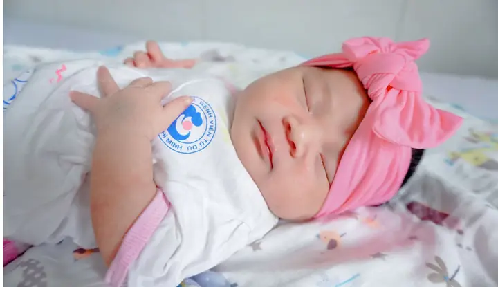 Chuẩn Bị Đầy Đủ Cho Em Bé Sắp Sinh: Danh Sách Vật Dụng & Giấy Tờ Cần Thiết