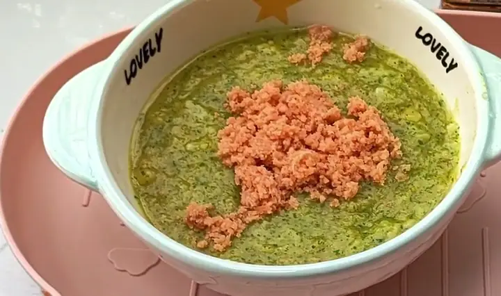 Cách Nấu Cháo Cá Hồi Bí Đỏ Phô Mai Cho Bé Ăn Dặm: Công Thức Chuẩn, Dinh Dưỡng Tối Ưu Cách Nấu Cháo Cá Hồi Bí Đỏ Phô Mai Cho Bé Ăn Dặm: Công Thức Chuẩn, Dinh Dưỡng Tối Ưu