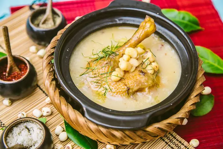 Cách Nấu Cháo Hạt Sen Cho Bé 7 Tháng Tuổi: Hướng Dẫn Chi Tiết, Dinh Dưỡng Và An Toàn Cách Nấu Cháo Hạt Sen Cho Bé 7 Tháng Tuổi: Hướng Dẫn Chi Tiết, Dinh Dưỡng Và An Toàn