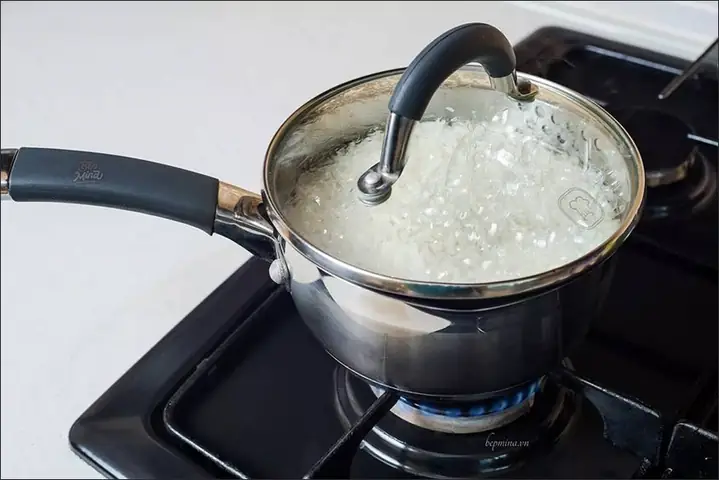 Hướng Dẫn Chi Tiết Cách Nấu Cháo Tôm Bí Đỏ Phô Mai Cho Bé Ăn Dặm Bổ Dưỡng
