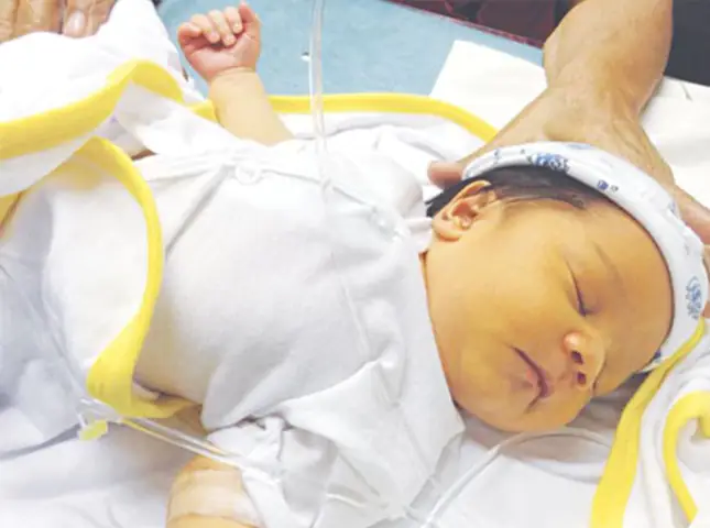 Chế Độ Dinh Dưỡng Cho Bé Sơ Sinh: Hướng Dẫn Toàn Diện Cho Cha Mẹ Chế Độ Dinh Dưỡng Cho Bé Sơ Sinh: Hướng Dẫn Toàn Diện Cho Cha Mẹ