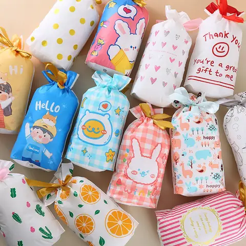 Chia Quà Cho Bé: Hướng Dẫn Chọn Túi, Quà Tặng Ý Nghĩa & Ý Tưởng Sáng Tạo