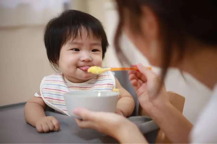 Hướng Dẫn Chi Tiết Cách Cho Bé Ăn Dặm Lần Đầu Tiên Mẹ Nên Biết Hướng Dẫn Chi Tiết Cách Cho Bé Ăn Dặm Lần Đầu Tiên Mẹ Nên Biết