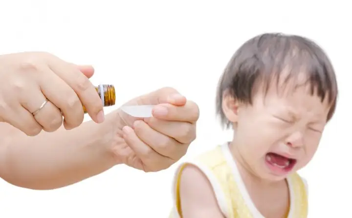 Cho Bé Uống Thuốc Tàu: Cẩm Nang An Toàn Từ Chuyên Gia Y Tế Cho Bé Uống Thuốc Tàu: Cẩm Nang An Toàn Từ Chuyên Gia Y Tế
