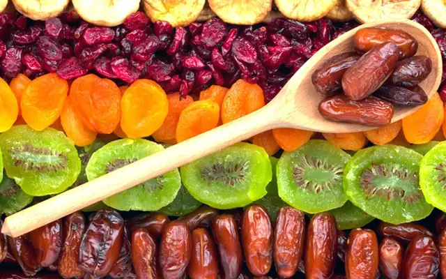 Hướng Dẫn Chi Tiết Chuẩn Bị Đồ Ăn Cho Bé Khi Đi Du Lịch An Toàn & Tiện Lợi