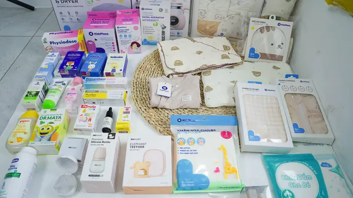 Chuẩn Bị Đồ Sơ Sinh Cho Bé Gái Mùa Hè: Danh Sách Chi Tiết & Tiết Kiệm Nhất