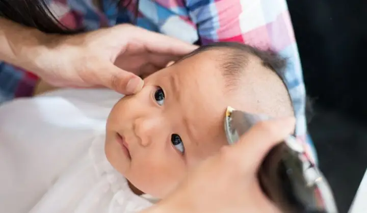 Có Nên Cắt Tóc Máu Cho Bé Trai: Giải Đáp Từ Khoa Học Đến Dân Gian Có Nên Cắt Tóc Máu Cho Bé Trai: Giải Đáp Từ Khoa Học Đến Dân Gian