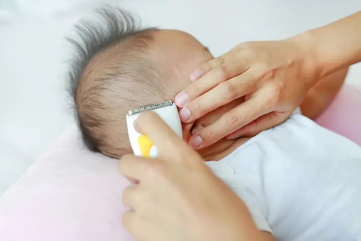 Có Nên Cắt Tóc Máu Cho Bé Trai: Giải Đáp Từ Khoa Học Đến Dân Gian Có Nên Cắt Tóc Máu Cho Bé Trai: Giải Đáp Từ Khoa Học Đến Dân Gian