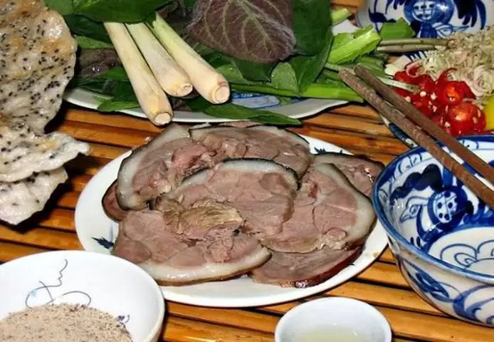 Có Nên Cho Bé Ăn Thịt Chó: Lợi Ích, Rủi Ro Và Đối Tượng Tuyệt Đối Không Nên Ăn