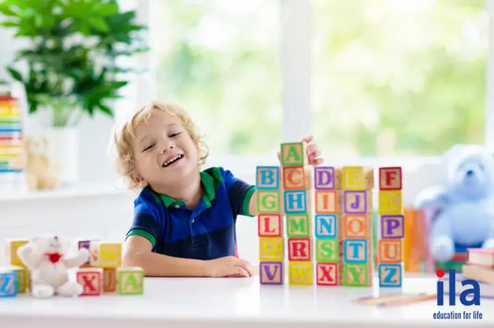 Có Nên Cho Bé Học Tiếng Anh Sớm? Lợi Ích, Tác Hại Và Thời Điểm Vàng