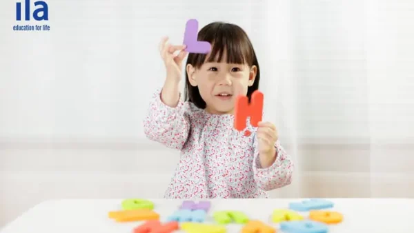 Có Nên Cho Bé Học Tiếng Anh Sớm? Lợi Ích, Tác Hại Và Thời Điểm Vàng