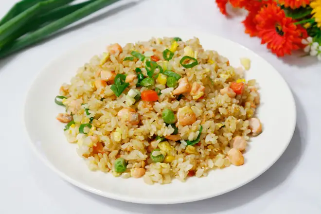 Cơm Rang Cho Bé: Công Thức Dễ Làm, Đảm Bảo Ngon Miệng & Đủ Chất Cơm Rang Cho Bé: Công Thức Dễ Làm, Đảm Bảo Ngon Miệng & Đủ Chất