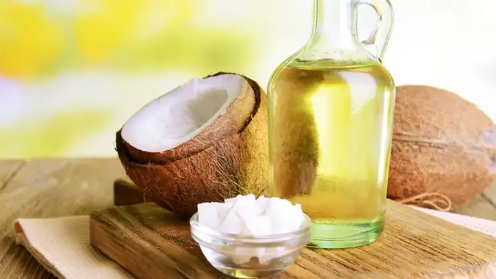 Dầu Dừa Có Trị Hăm Cho Bé Được Không? Hướng Dẫn Chi Tiết Từ A-Z Dầu Dừa Có Trị Hăm Cho Bé Được Không? Hướng Dẫn Chi Tiết Từ A-Z