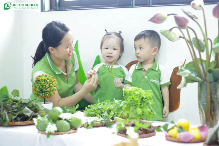 Dạy Gì Cho Bé 18 Tháng Tuổi: Hướng Dẫn Chi Tiết Và Hoạt Động Phát Triển Toàn Diện