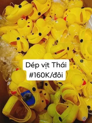 Dép Con Vịt Cho Bé: Mẫu Mã, Giá Cả Và Lưu Ý Chọn Mua