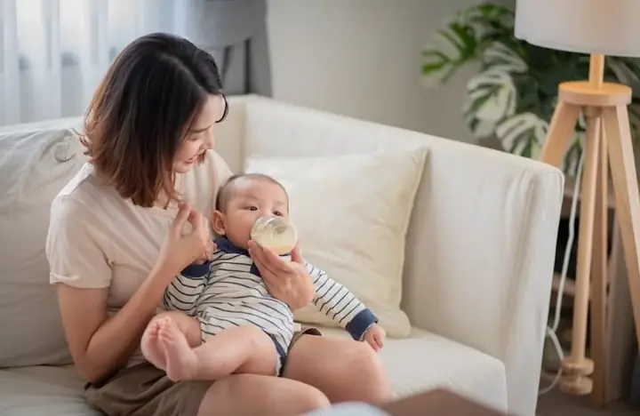 15+ Giải Pháp Hiệu Quả Khi Bé Không Chịu Bú Bình Mà Mẹ Nào Cũng Nên Biết 15+ Giải Pháp Hiệu Quả Khi Bé Không Chịu Bú Bình Mà Mẹ Nào Cũng Nên Biết