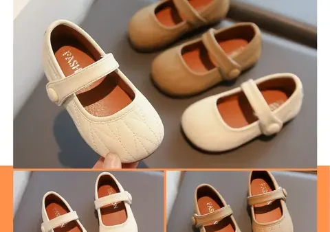 Giày Búp Bê Cho Bé Gái 6 Tuổi: Chọn Sao Cho Vừa Xinh Vừa Êm Chân?