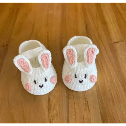 Giày Len Cho Bé Sơ Sinh: Hướng Dẫn Chọn Mua, Mẫu Đẹp & Cách Tự Làm Handmade Giày Len Cho Bé Sơ Sinh: Hướng Dẫn Chọn Mua, Mẫu Đẹp & Cách Tự Làm Handmade