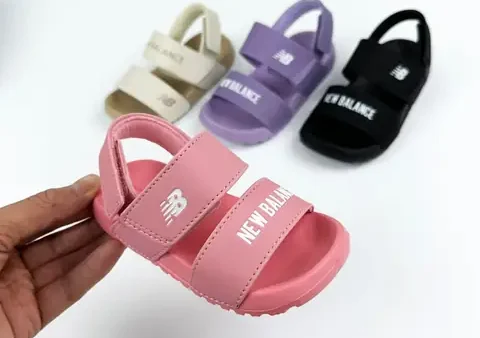 Giày New Balance Cho Bé Gái: Chọn Mẫu Nào, Mua Ở Đâu Tốt Nhất?