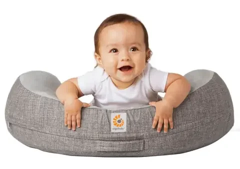 Chọn Gối Cho Bé Bú Đúng Cách: An Toàn, Tiện Lợi & Giảm Trào Ngược