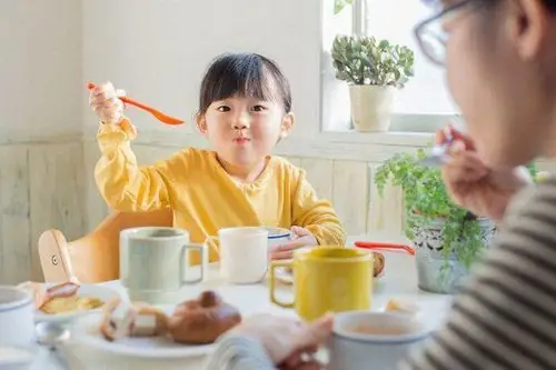 Hỗ Trợ Tiêu Hóa Cho Bé: Nguyên Nhân, Dấu Hiệu & Cách Cải Thiện Hiệu Quả