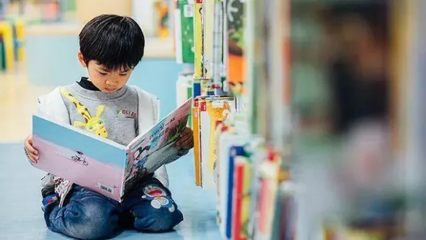 Học Tiếng Anh Qua Truyện Tranh: Bí Quyết Giúp Bé Yêu Thích Ngoại Ngữ