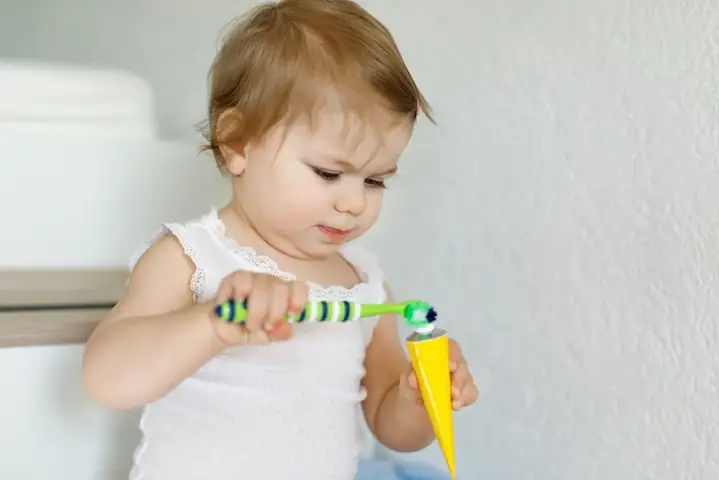 Kem Đánh Răng Tốt Cho Bé: Tiêu Chí Chọn Lọc & Top Sản Phẩm An Toàn, Hiệu Quả